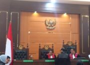 Terdakwa Kasus Dugaan Korupsi KUR Jalani Sidang Perdana di Pengadilan Tipikor Padang, PH Akan Ajukan Eksepsi