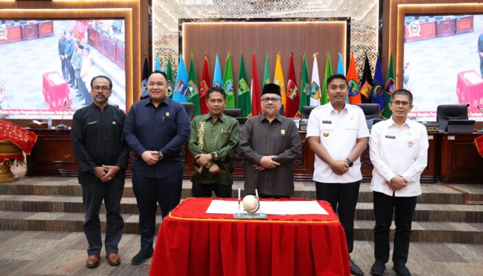 DPRD Sumbar Sepakati Ranperda Ranwal RPJMD 2025-2029 dan Ranperda Pertanggungjawaban APBD 2024 jadi Perda