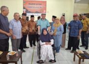 Riang Gembira Anjangsana PWRI Sumbar ke Panti Sosial Tresna Werdha Kasih Sayang Ibu