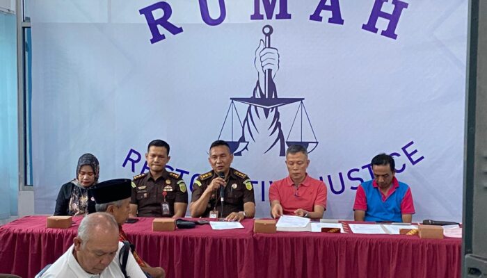 Kejari Padang Berhasil RJ-kan Kasus Penganiayaan