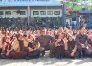 Wakajati Sumbar Dr. Mukhlis, S.H, M.H Pimpin Program Jaksa Mengajar di SMKN 9 Padang