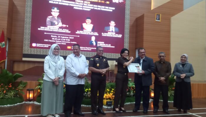 Sambut Hari Lahir Adhyaksa, Kejati Sumbar Gelar Seminar di Aula Fakultas Hukum Unand