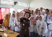 Kejati Sumbar Gelar Kegiatan Jaksa Mengajar di SMA Negeri 3 Padang