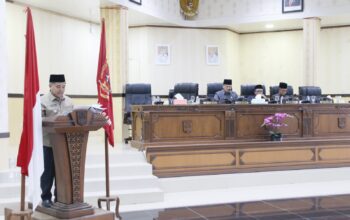 Benni Warlis Jawab Semua Pandangan Umum Fraksi di DPRD Kabupaten Agam dengan Lugas