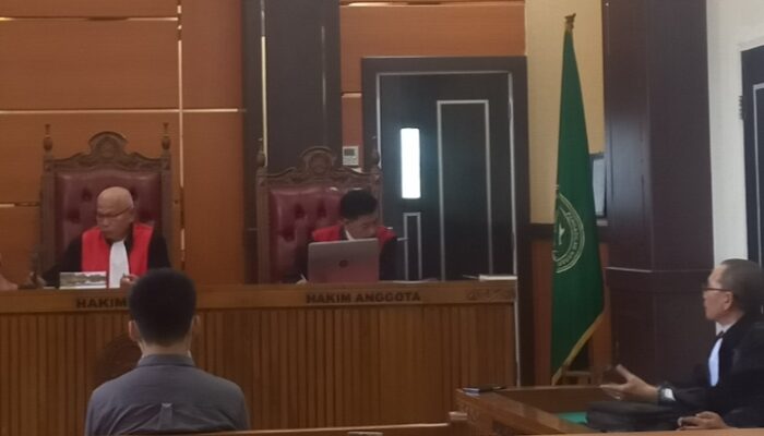 Tuntutan Belum Rampung, Sidang Dugaan Penusukan di Barbershop Lubuk Buaya Kota Padang Ditunda