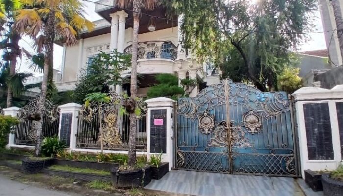 Kejari Padang Geledah Kantor dan Rumah Bos PT Benal Ichsan Persada