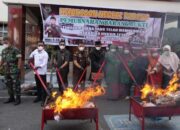 Kejari Padang Musnahkan Barang Bukti Kejahatan yang Telah inkracht