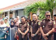 Kejati Sumbar Salurkan Sembako “Berbagi Rasa untuk Sesama”