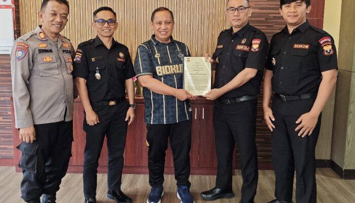 Sentra Komunikasi Provinsi Sumatera Barat Silaturahmi dengan Dirbinmas Polda
