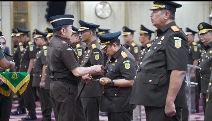 Jaksa Agung Lantik Dedie Tri Hariyadi Sebagai Kajati Sumbar