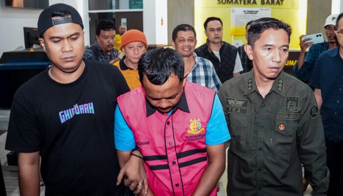 Enam Tahun Kabur, Tim Tabur Burung Hantu Kejati Sumbar Sukses Tangkap Buronan Korupsi Asal Tanah Datar