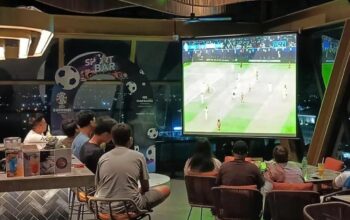 The Atmosphere Sky Lounge, Hotel Santika Premiere Padang Siap Panaskan Euforia World Cup 2026 Lewat The Atmo Sports Bar