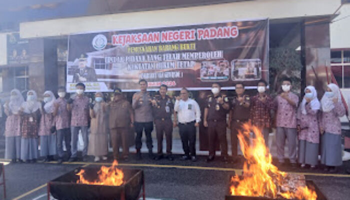 Kejari Padang Musnahkan Barang Bukti 4,2 Kilogram Sabu