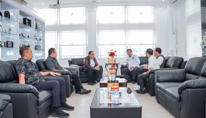 Ketua KONI Sumbar Audensi dengan Kajati Sumbar
