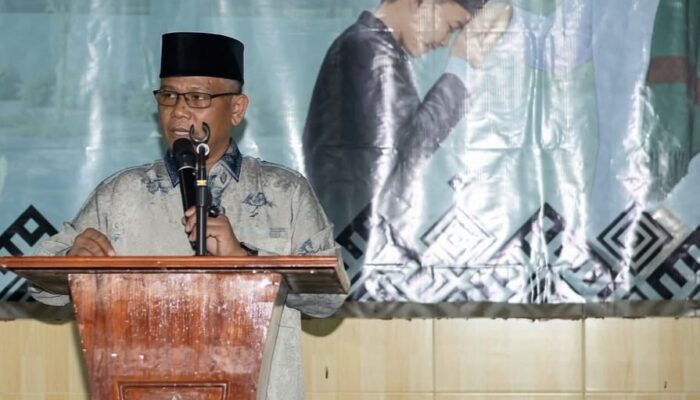 Peringati Hari Santri, Kakan Kemenag Kota Padang Ajak Alumni Jaga Persatuan dan Dukung Pengembangan Pesantren